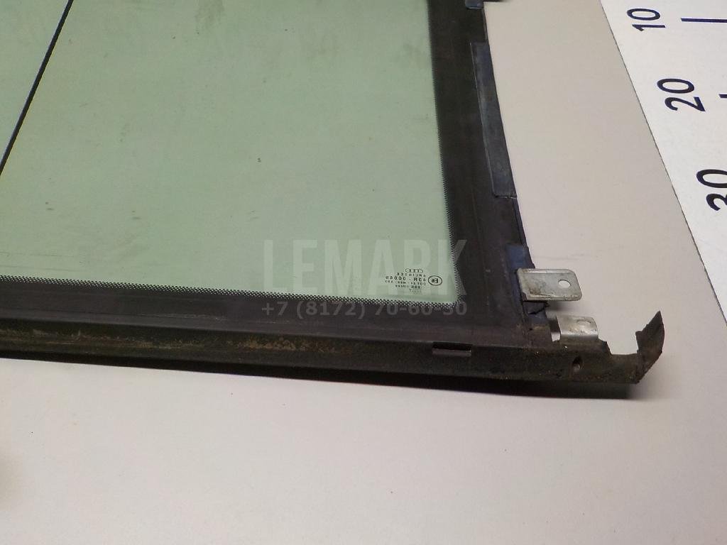 Стекло кузовное открывающееся (форточка) левое