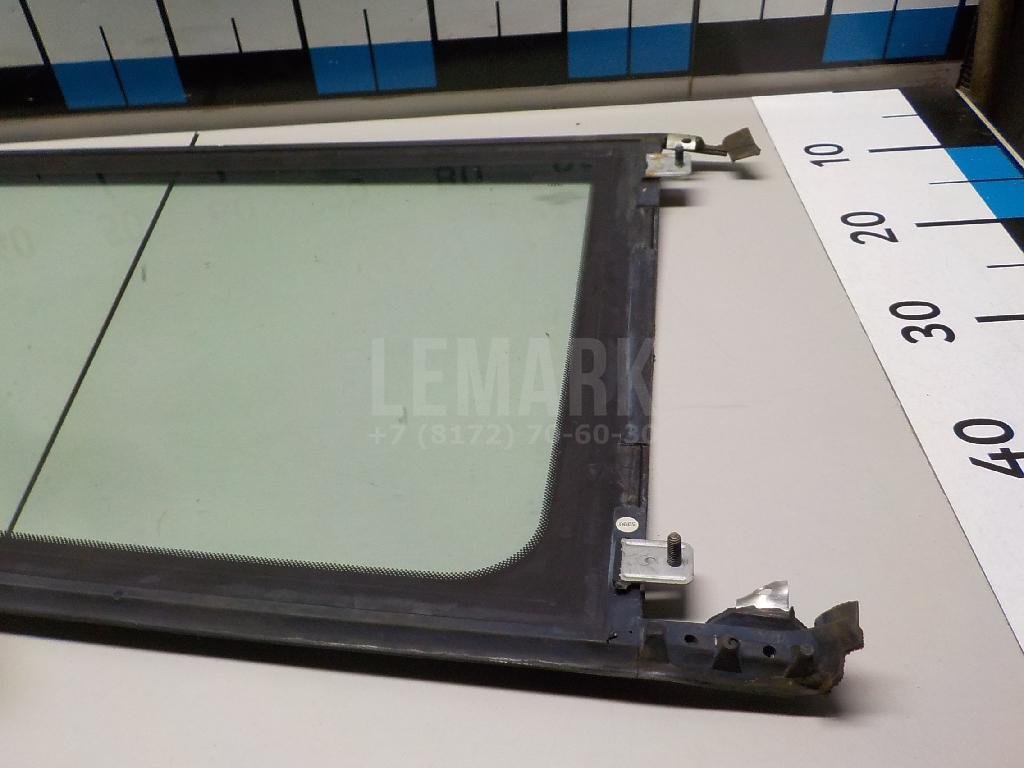 Стекло кузовное открывающееся (форточка) правое