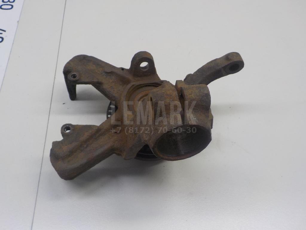 Кулак поворотный передний левый