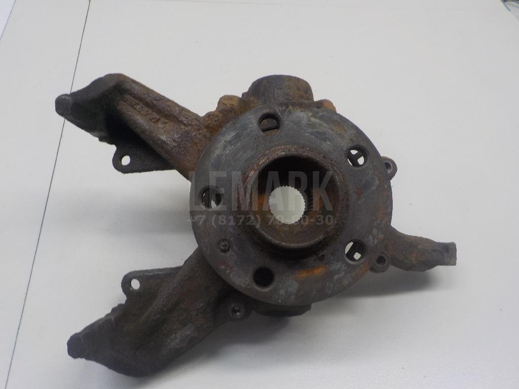 Кулак поворотный передний левый