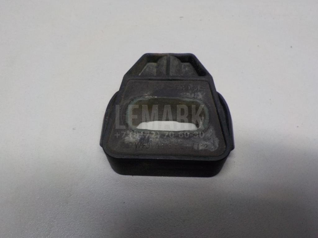 Кронштейн радиатора для  Astra HD 8 2005-2011