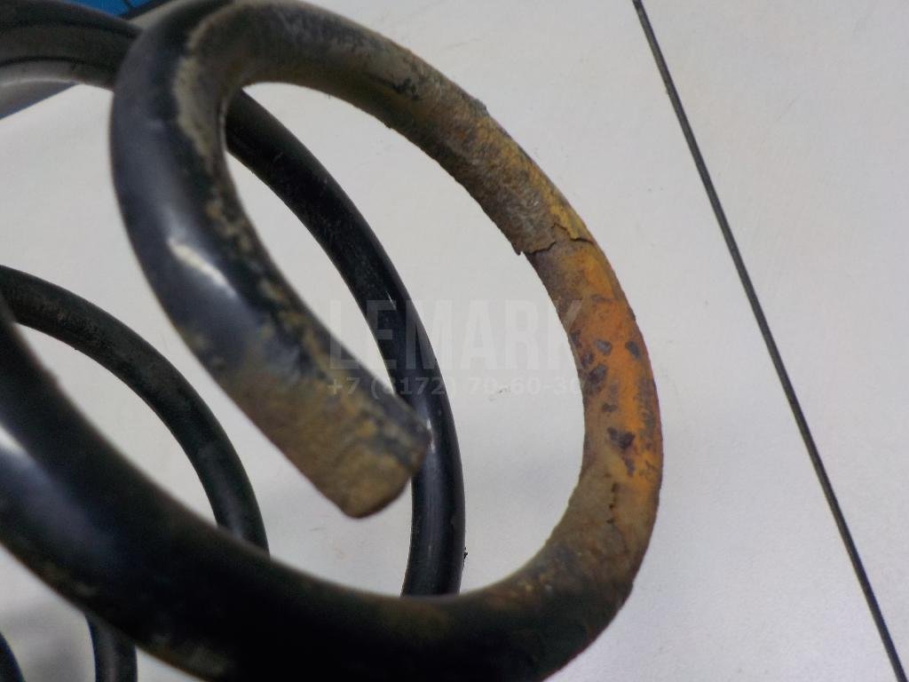 Пружина передняя