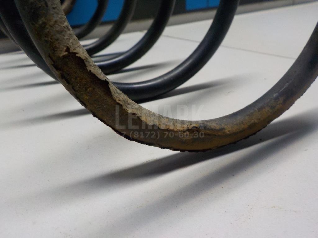 Пружина передняя