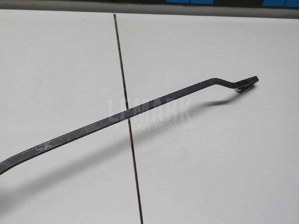 Поводок стеклоочистителя передний правый
