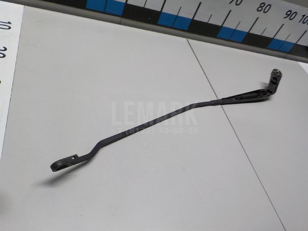 Поводок стеклоочистителя передний правый