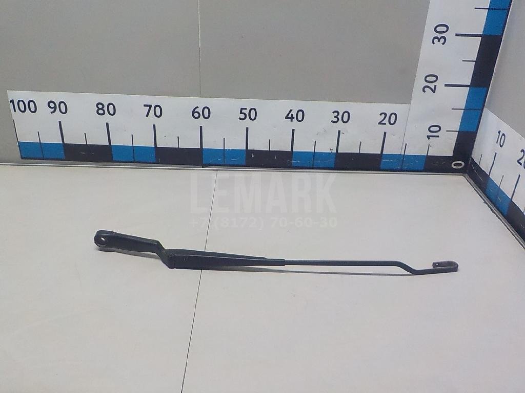 Поводок стеклоочистителя передний левый