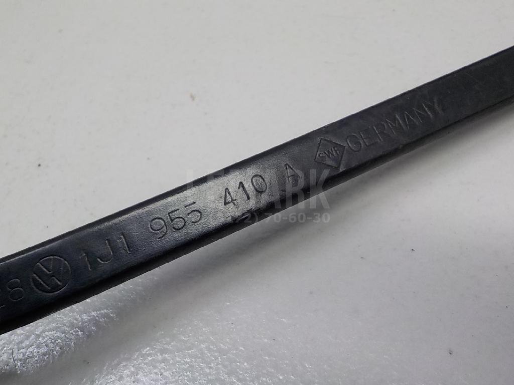 Поводок стеклоочистителя передний правый