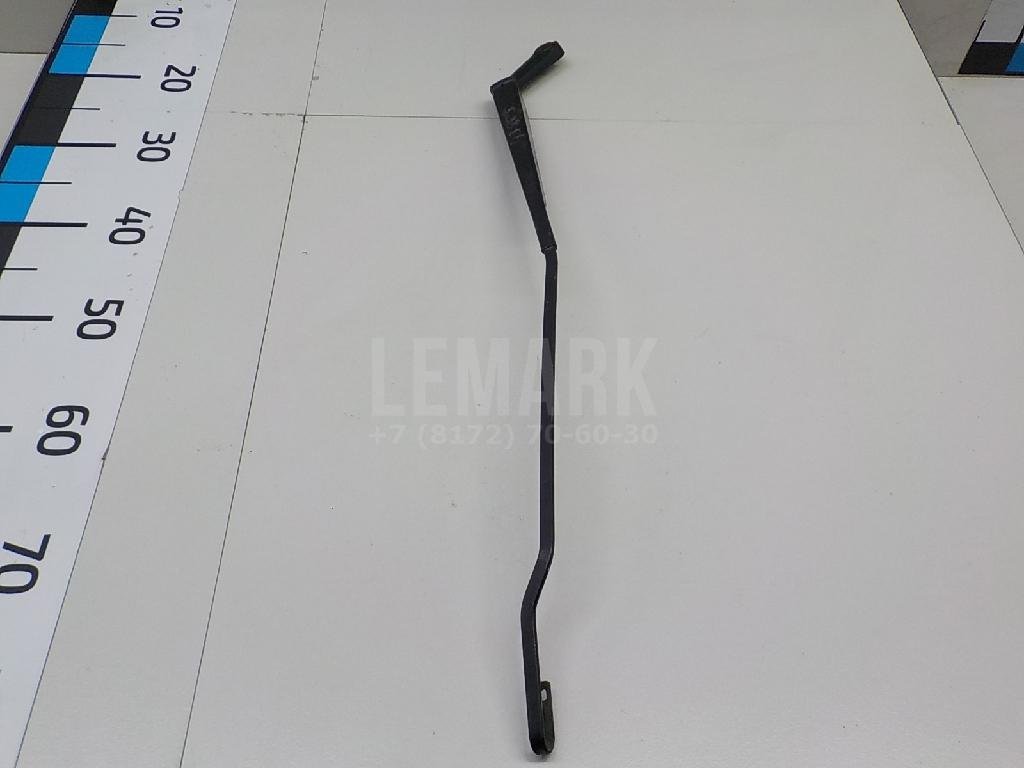 Поводок стеклоочистителя передний правый