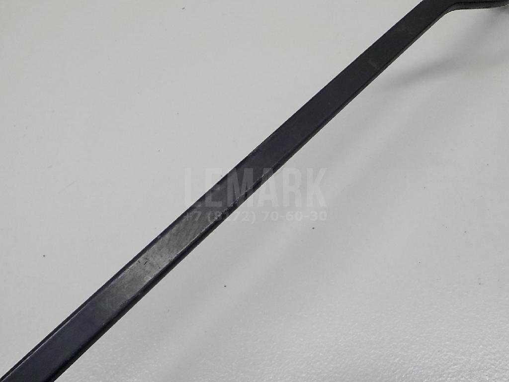 Поводок стеклоочистителя передний правый