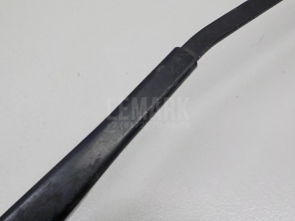 Поводок стеклоочистителя передний правый