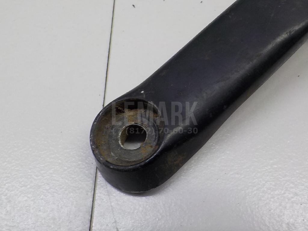 Поводок стеклоочистителя передний левый