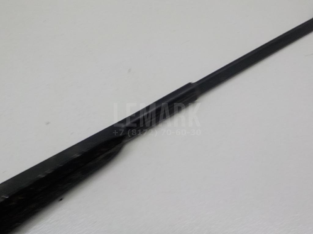 Поводок стеклоочистителя передний левый