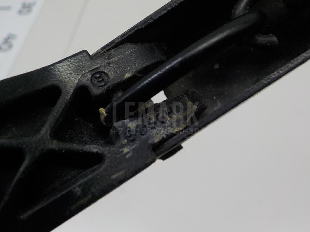 Поводок стеклоочистителя передний правый