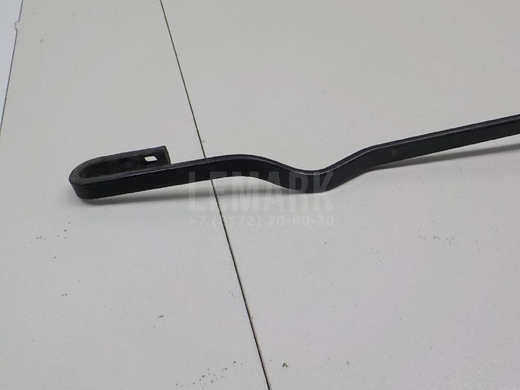 Поводок стеклоочистителя передний правый