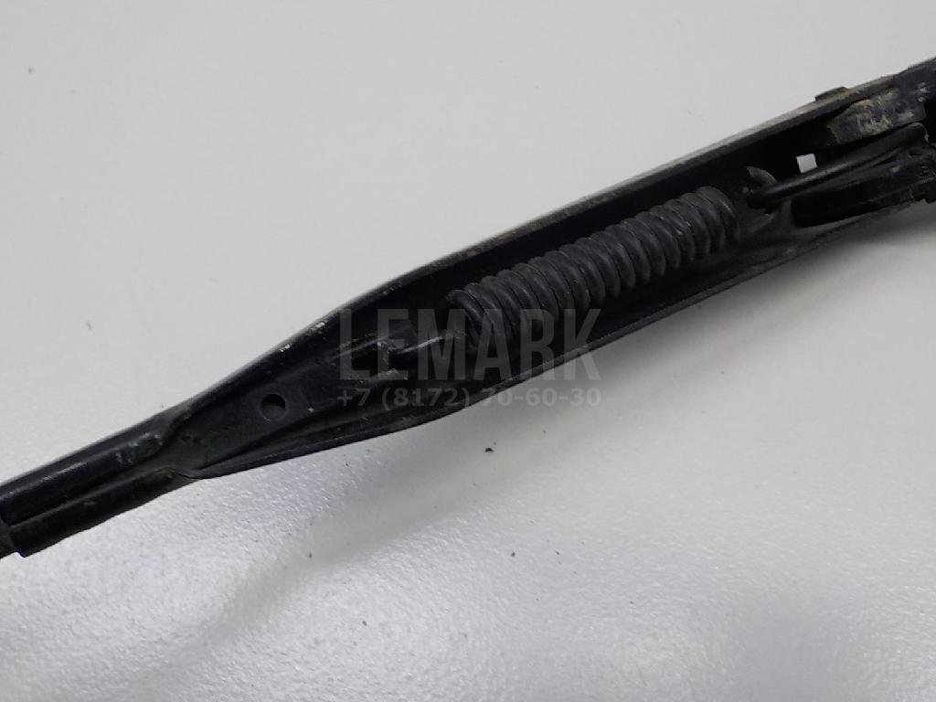 Поводок стеклоочистителя передний правый
