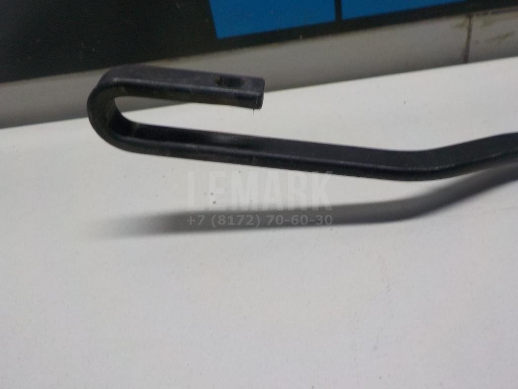 Поводок стеклоочистителя передний правый