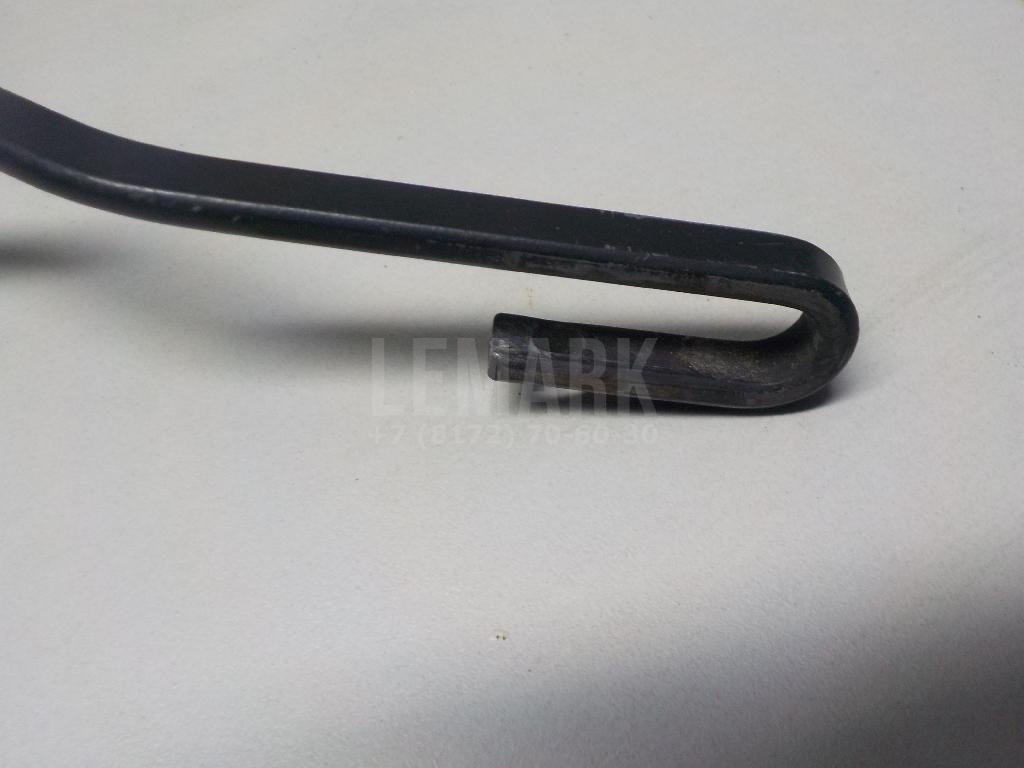 Поводок стеклоочистителя передний правый