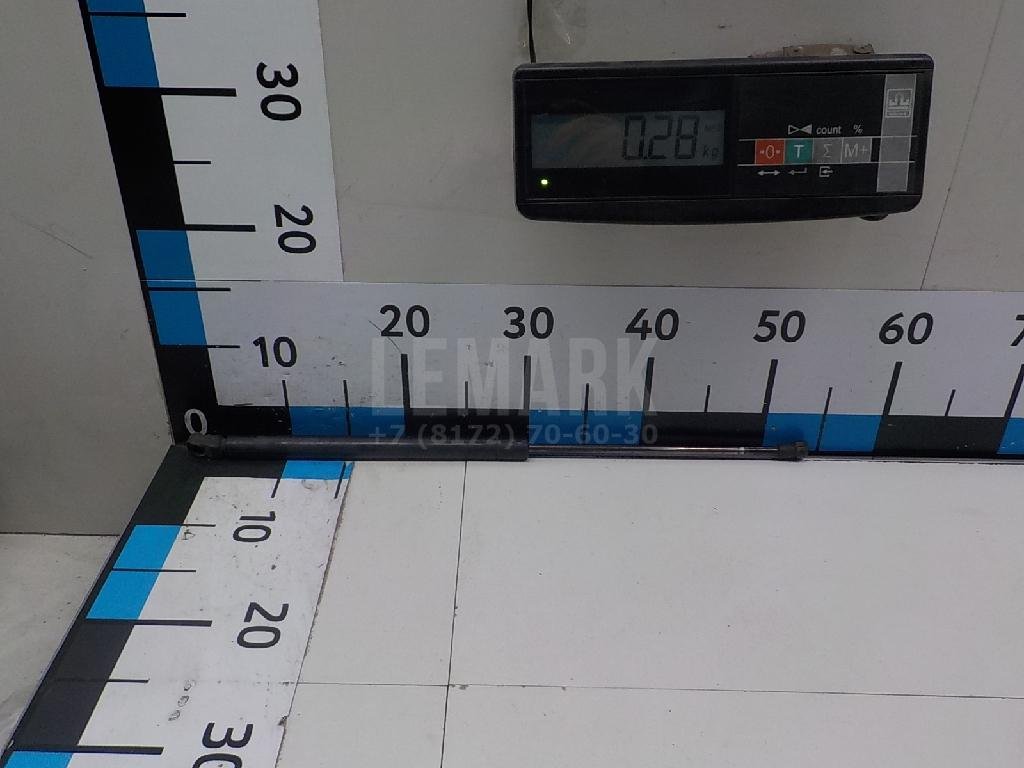 Амортизатор крышки багажника