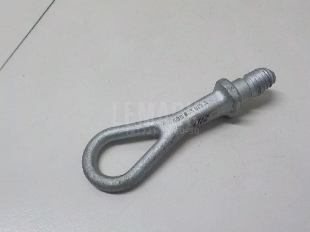 Крюк буксировочный