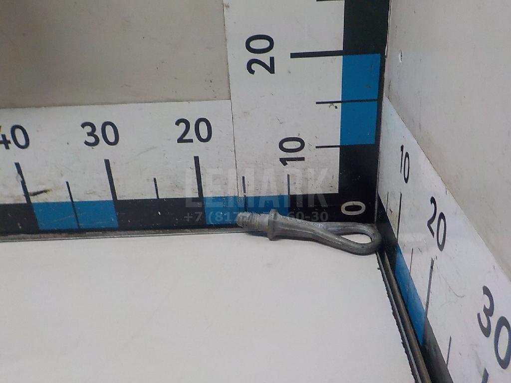 Крюк буксировочный