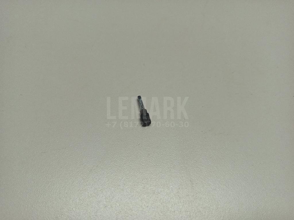 Форсунка омывателя зад стекла