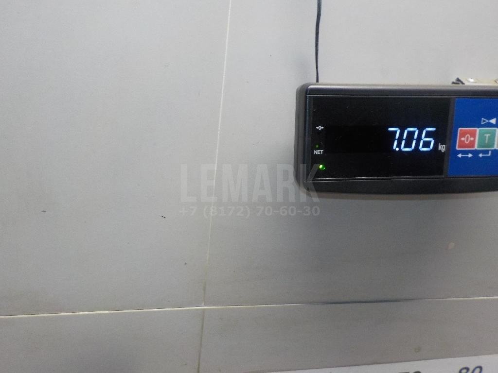 Кулак поворотный передний левый