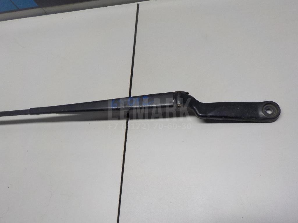 Поводок стеклоочистителя передний левый