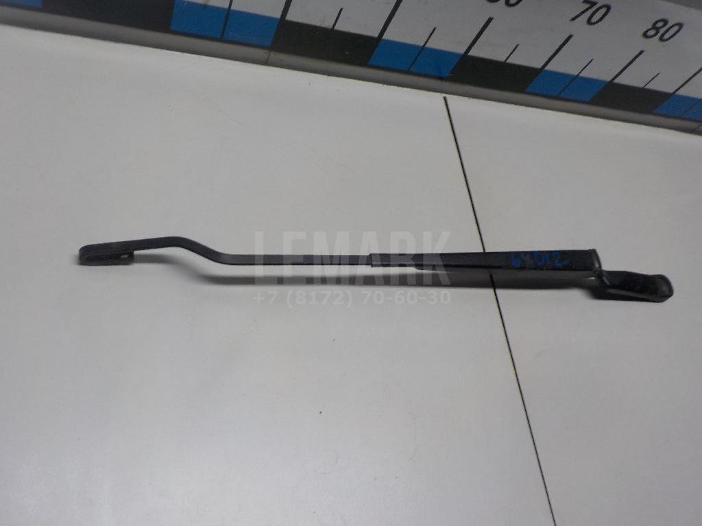 Поводок стеклоочистителя передний левый