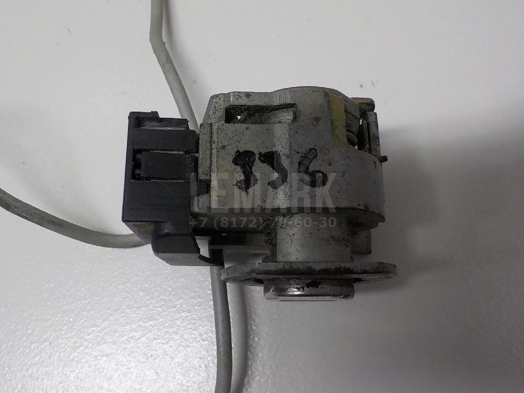 Вставка замка двери прав.