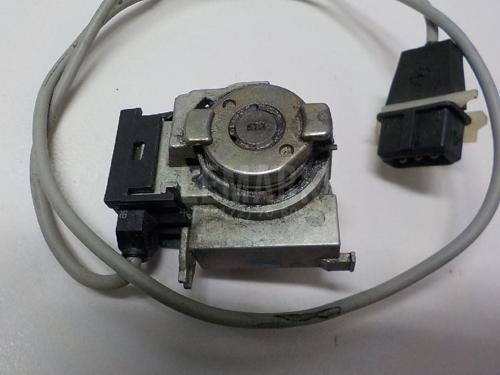 Вставка замка двери лев. для  Alfa Romeo MiTo 2008-2018