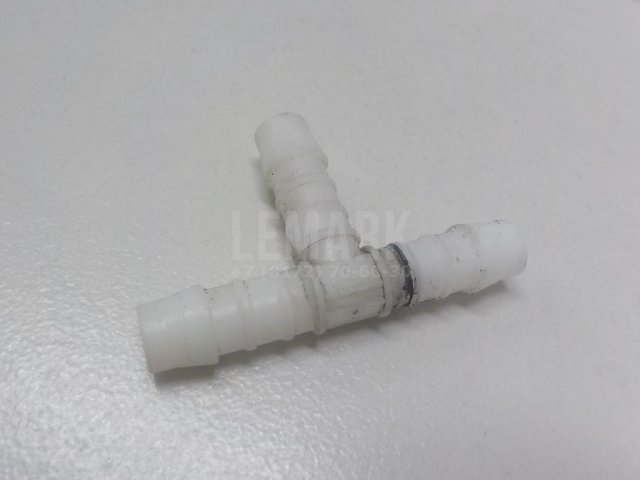 Тройник омывателя фар