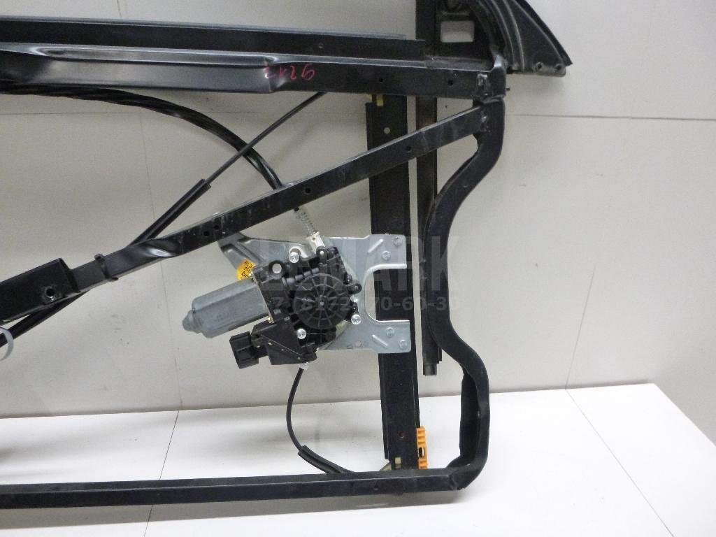 Стеклоподъемник электр. передний левый