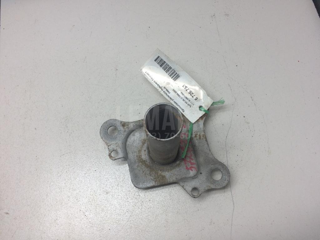 Кронштейн усилителя переднего бампера левый