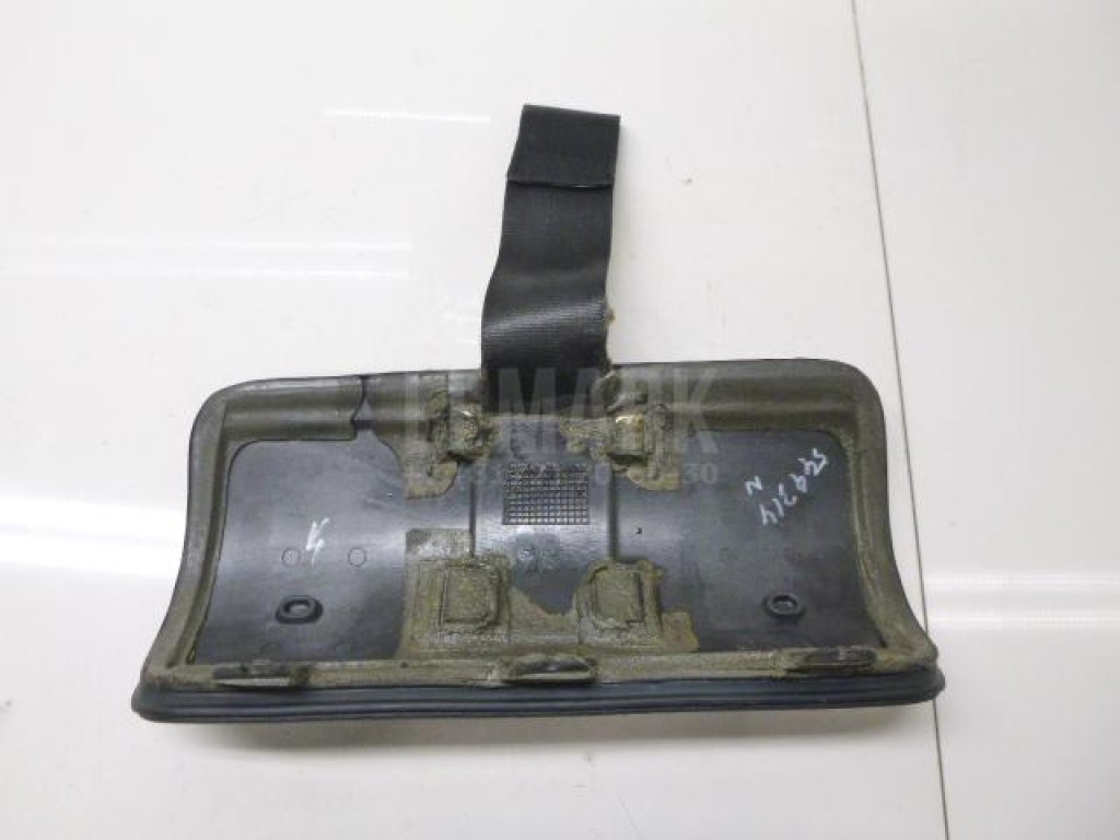 Крышка подушки безопасности (в торпедо)