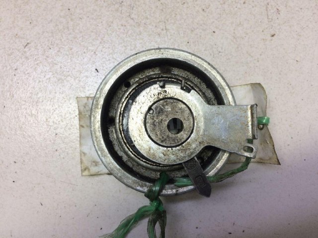 Ролик-натяжитель ремня ГРМ