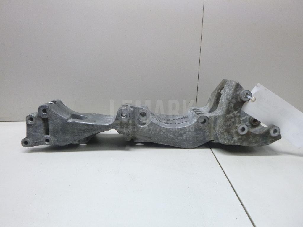 Кронштейн генератора