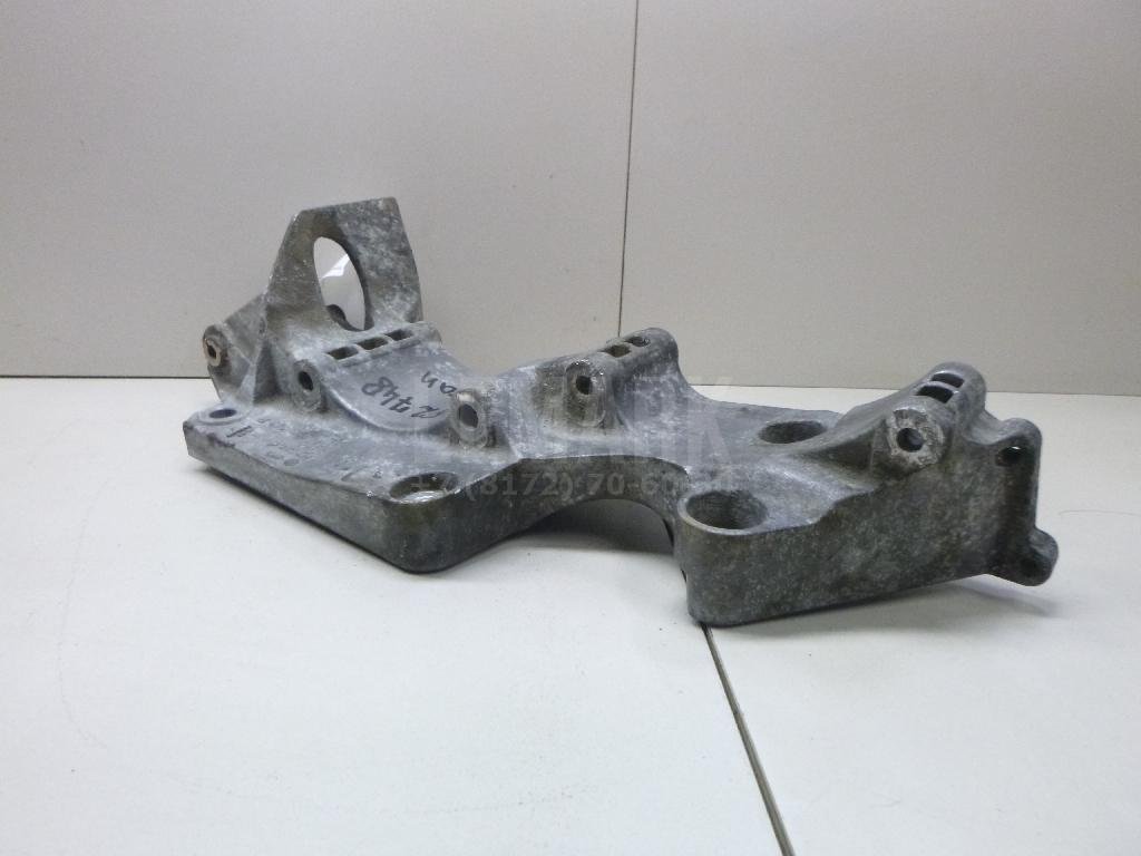 Кронштейн генератора