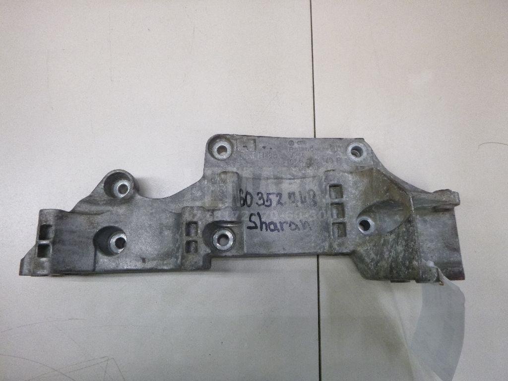 Кронштейн генератора