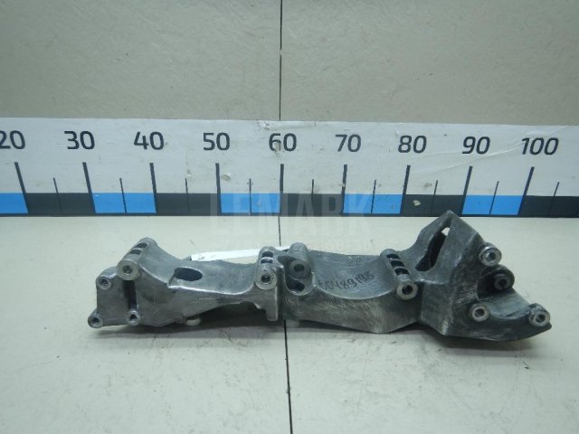 Кронштейн генератора