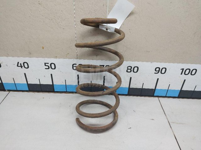 Пружина передняя