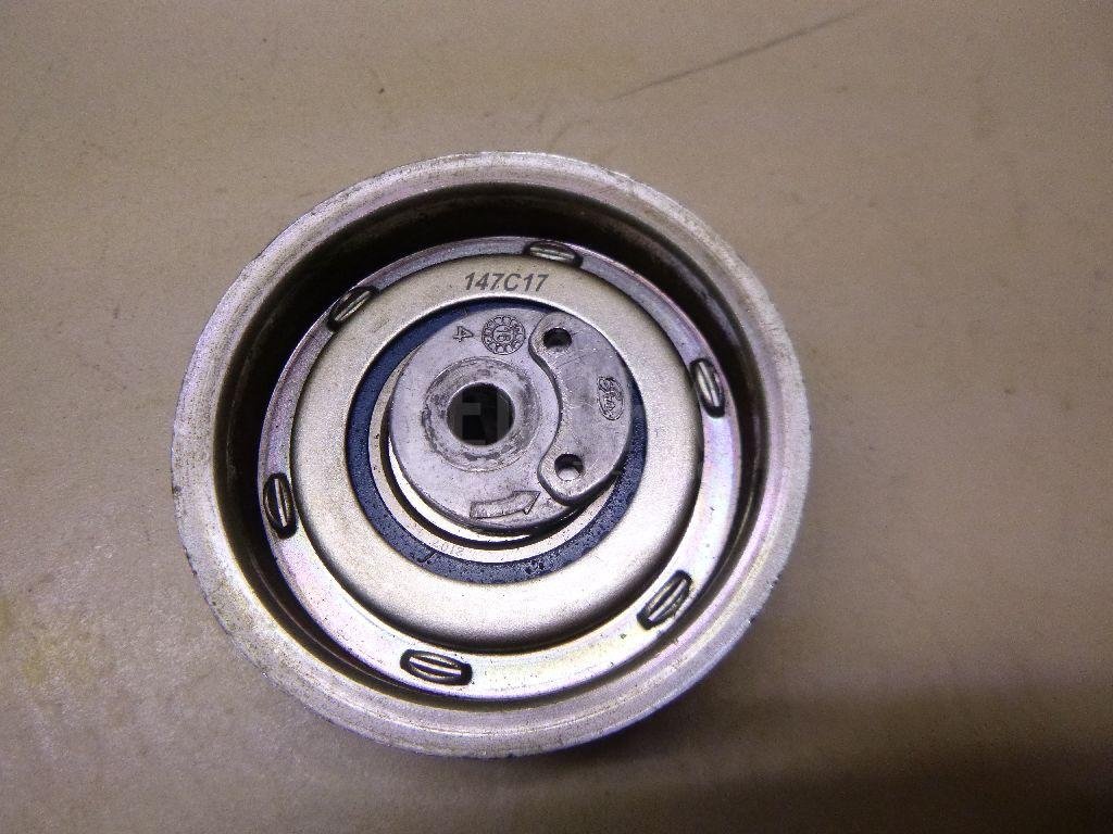 Ролик-натяжитель ремня ГРМ