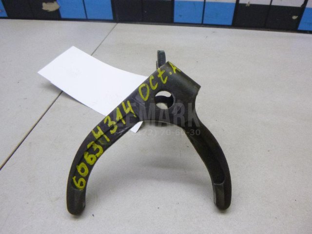 Вилка включения передачи