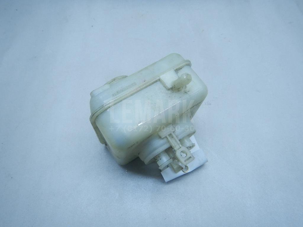 Бачок главного тормозного цилиндра