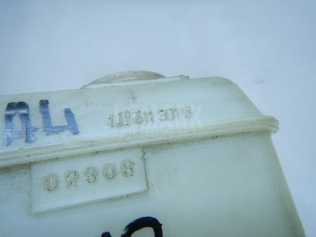 Бачок главного тормозного цилиндра