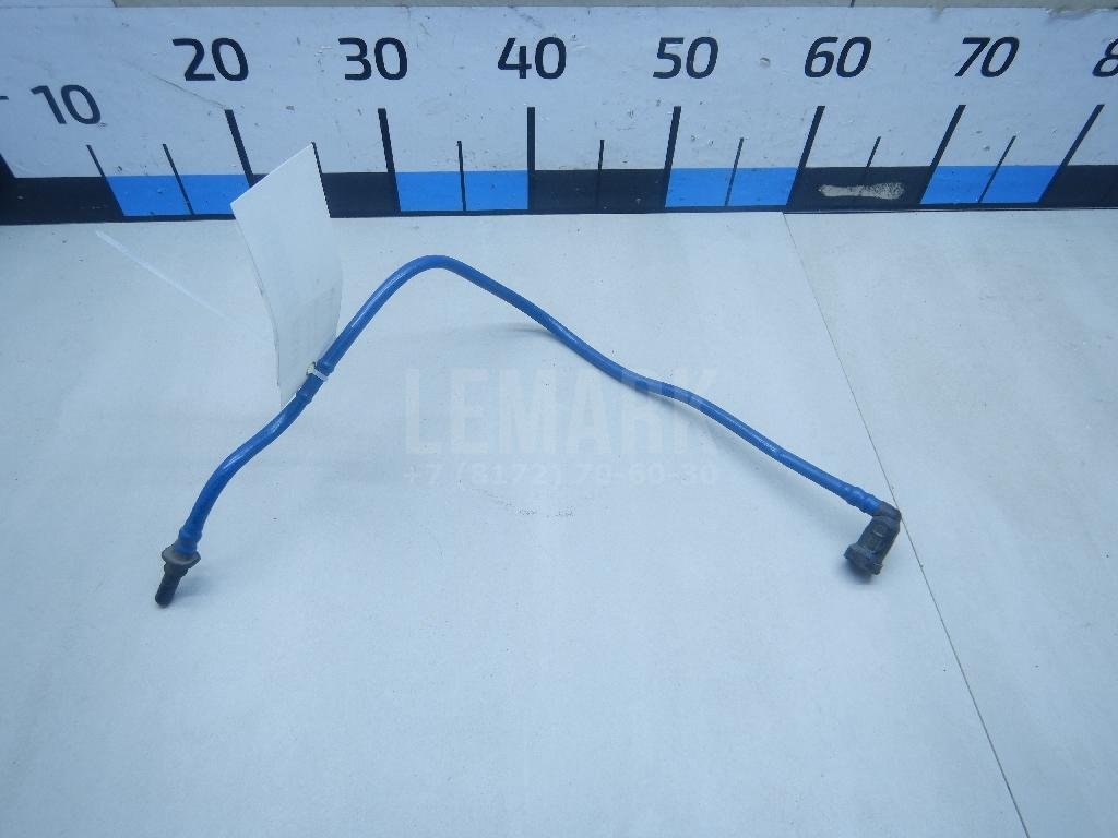 Трубка топливная