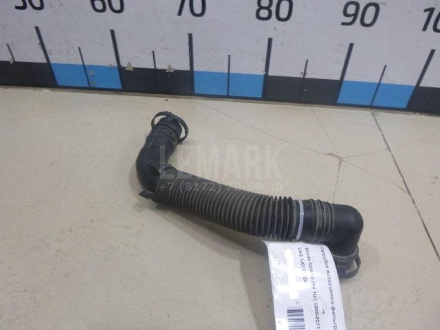 Патрубок воздушного фильтра