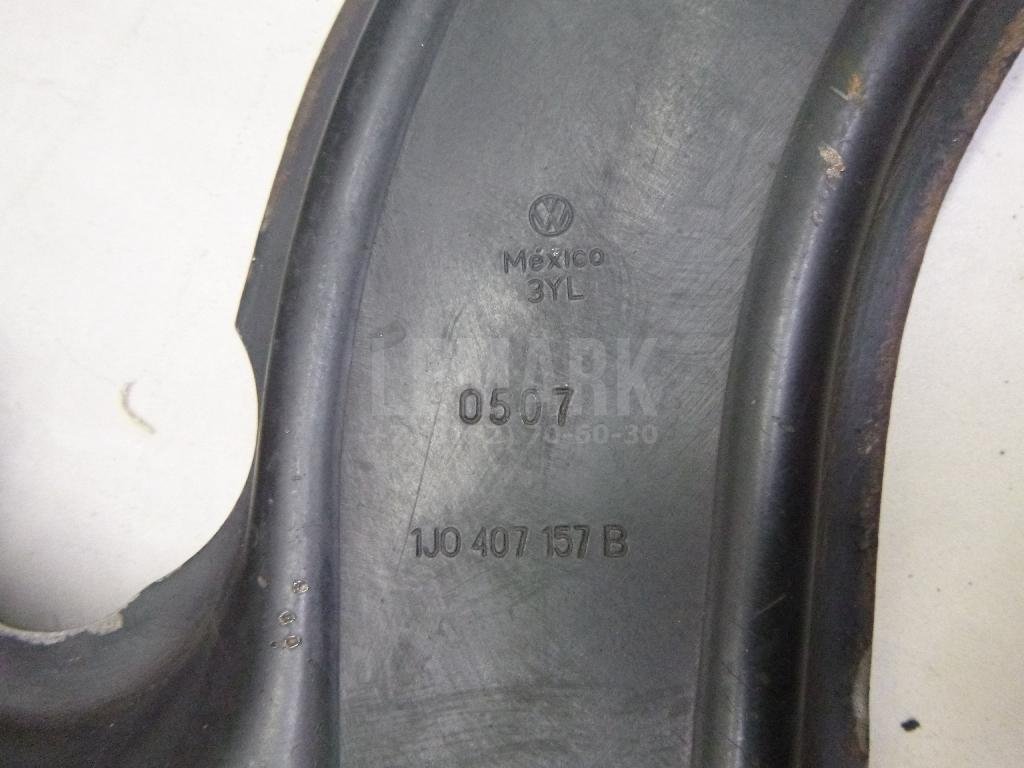 Рычаг передний