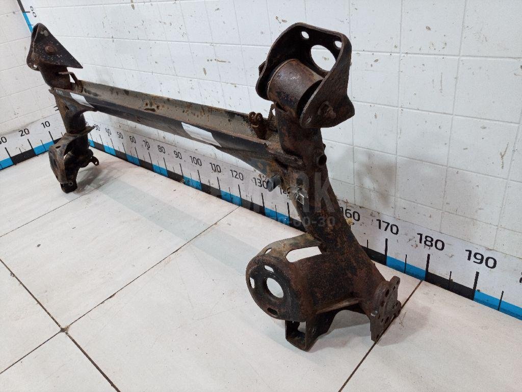 Балка задняя