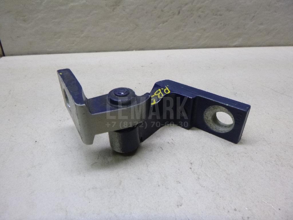 Петля двери