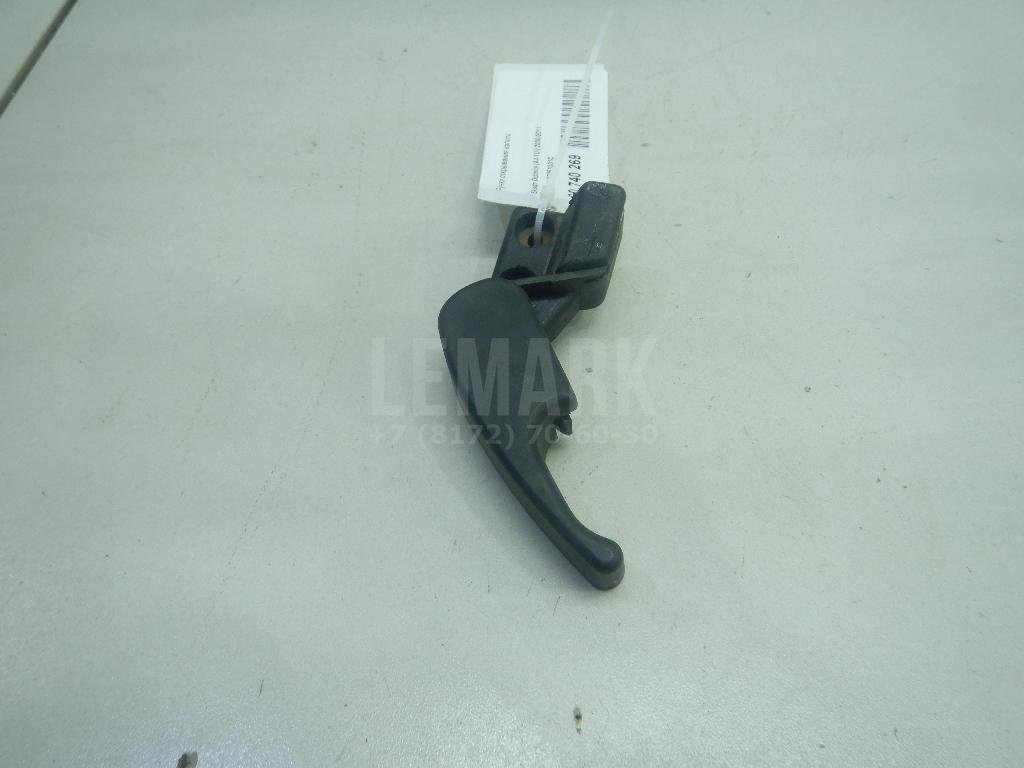 Ручка открывания капота